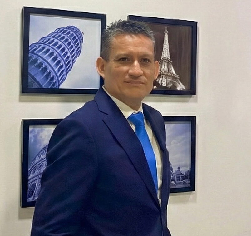 César Ramírez